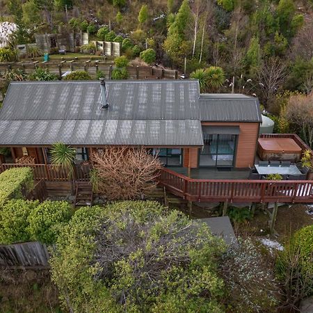 Alpine Hideaway - 2 Bedroom Closeburn Exterior photo